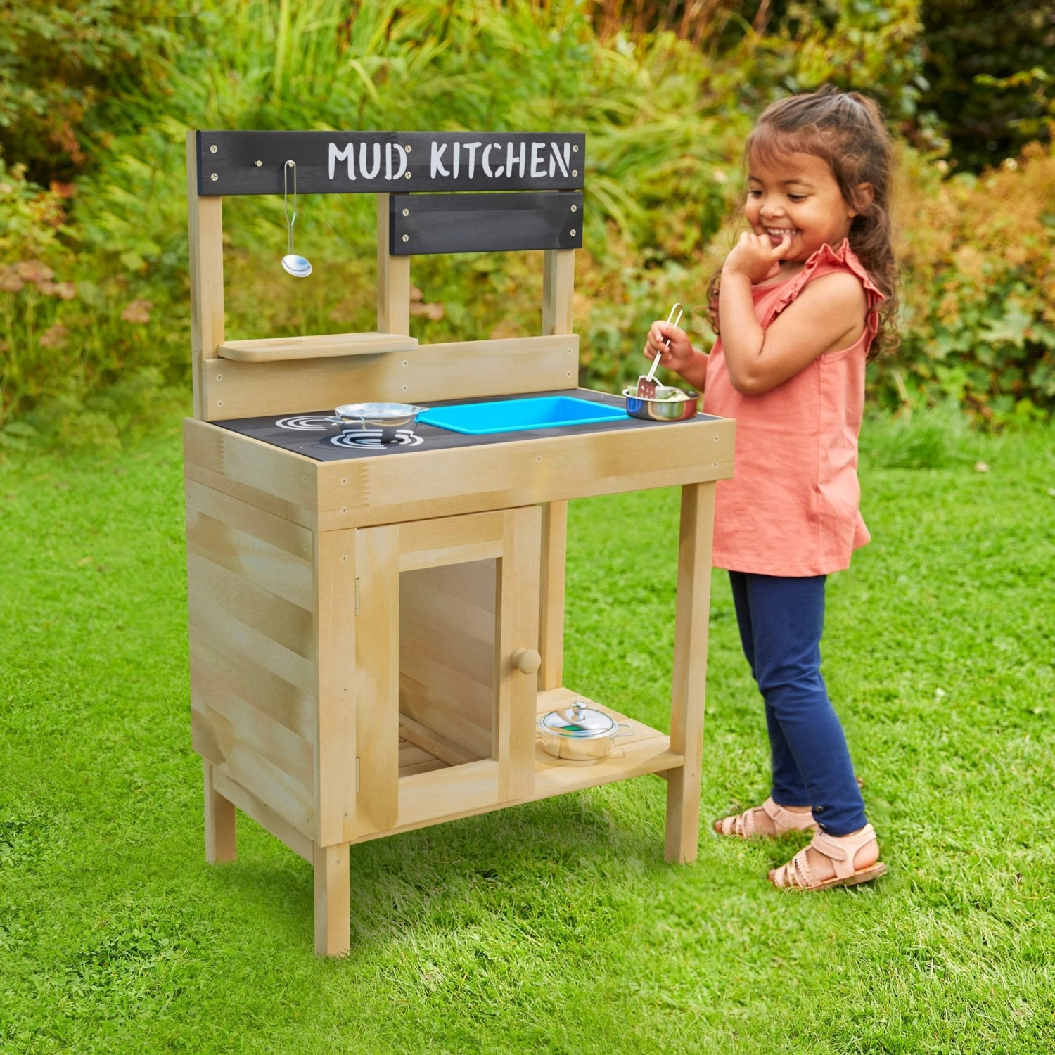 TP Junior Cook Wooden Mud Kitchen - FSC<sup>®</sup> Certified 2 TP Junior Cook Wooden Mud Kitchen - FSC<sup>®</sup> Certified - Image 2