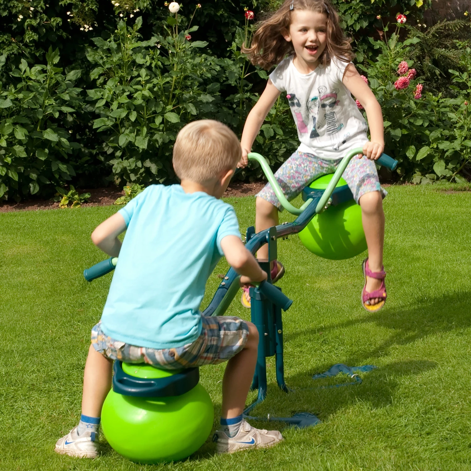 TP Spiro Hop® Seesaw 4 TP Spiro Hop® Seesaw - Image 4