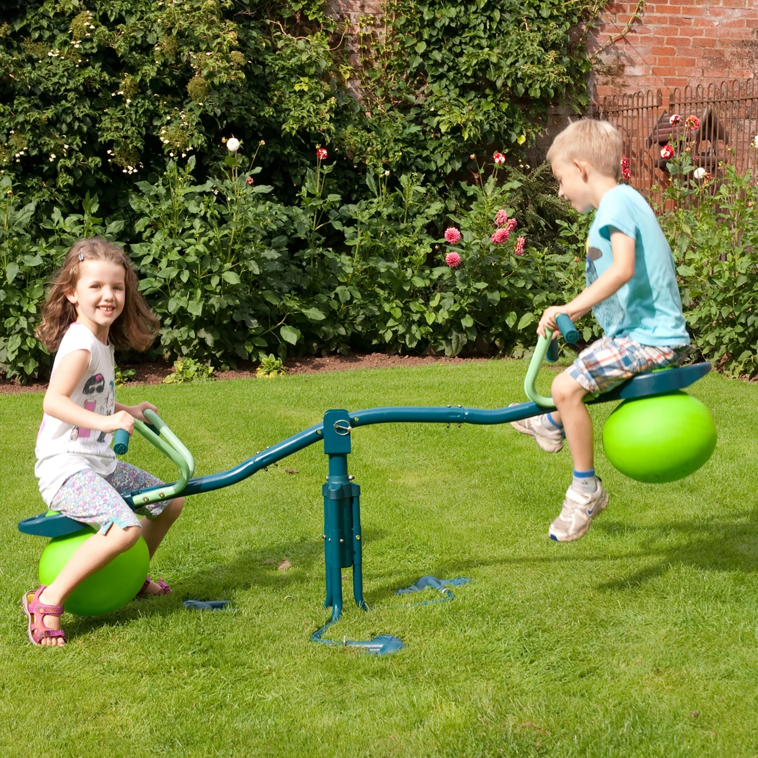 TP Spiro Hop® Seesaw 5 TP Spiro Hop® Seesaw - Image 5