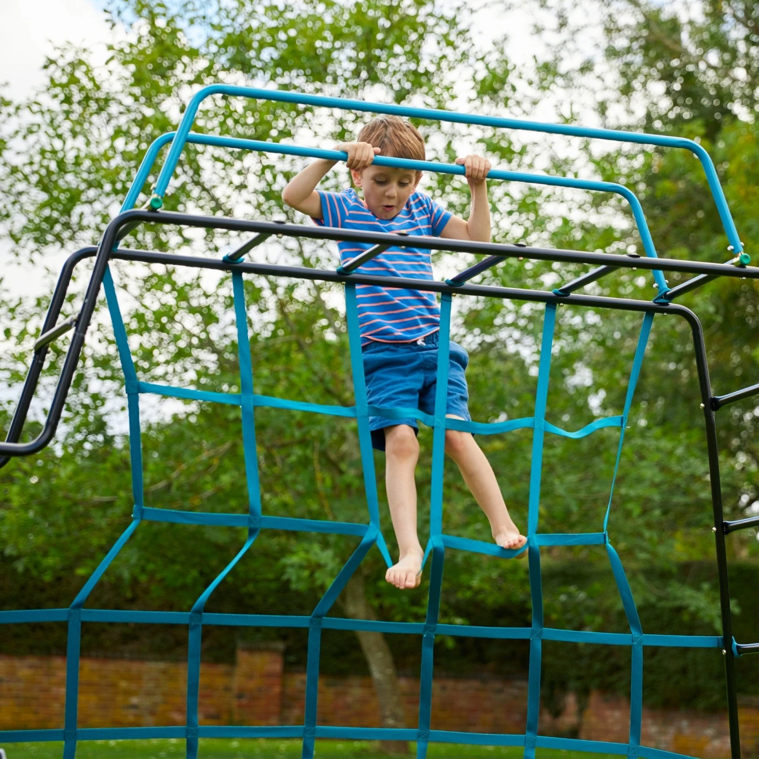 TP Explorer Metal Climbing Frame Set With Monkey Bridge Black Edition 6 TP Explorer Metal Climbing Frame Set With Monkey Bridge Black Edition - Image 6